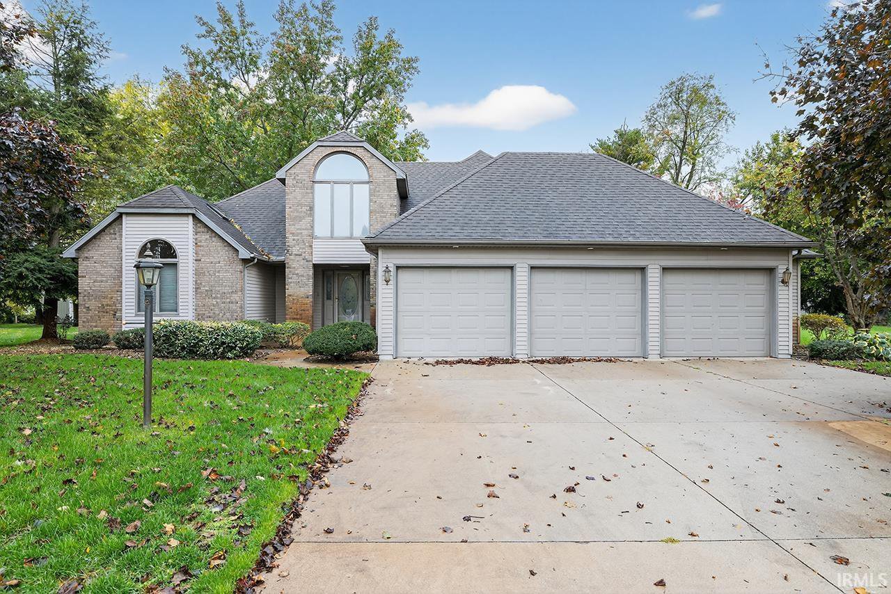 22498 Fireside Dr, Goshen