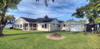4294 W Joy Road, Shelbyville