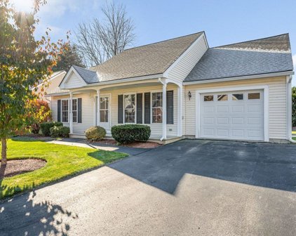 10 Lexington Ct Unit 10, Hudson
