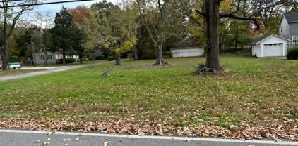 Masons Beach Rd, Deale
