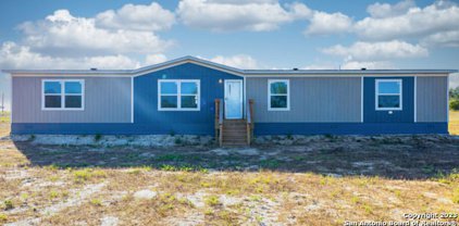 4920 Brown Rd, Poteet