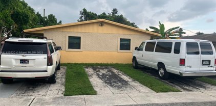 2731 Sw 7th St, Fort Lauderdale