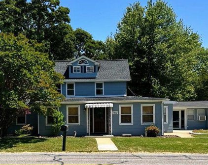 1450 Central, Edgewater