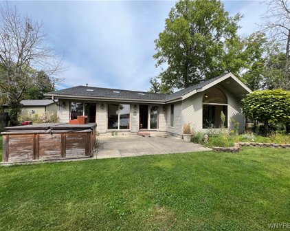 2228 E River  Road, Grand Island-144600