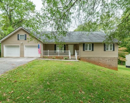 1445 Belmont Drive, Bedford
