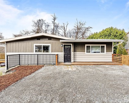 1930 S 223rd Street, Des Moines