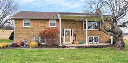 945 Witmer Rd, York