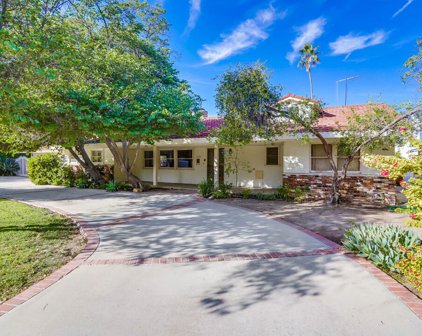 17409 Tarzana Street, Encino