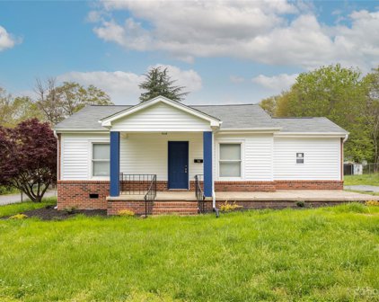 712 Elm  Street, Shelby