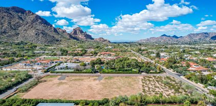 5953 N Yucca Road Unit #3, Paradise Valley