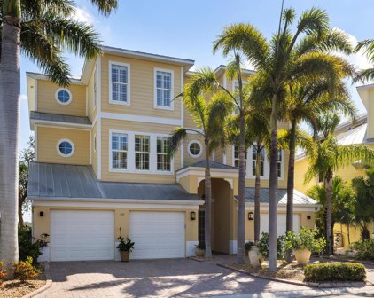 737 Shakett Creek Drive, Nokomis