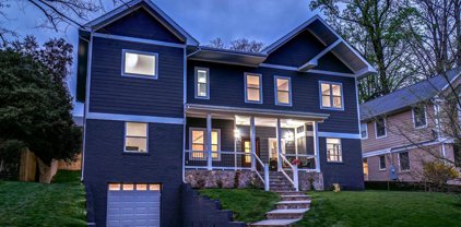 7121 W Greenvale Pkwy, Chevy Chase