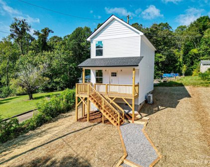 21 Friendly  Hollow, Asheville