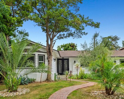 305 S Crescent Dr, Beverly Hills