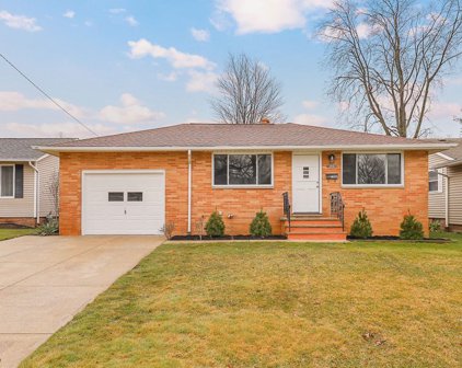 13983 Zaremba Drive, Brook Park