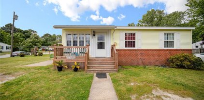 8001 Roanoke Avenue, Newport News South