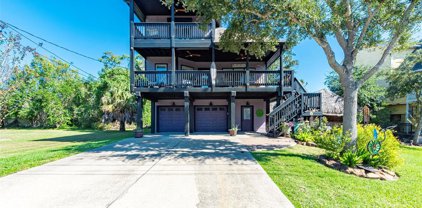 711 Pine Road, Clear Lake Shores