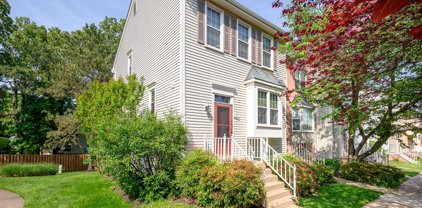 1259 Bond St, Herndon