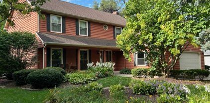 2367 Oak Hill Drive, Lisle