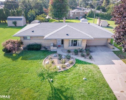 37511 Maas, Sterling Heights