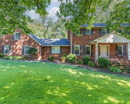 136 Dixieanna Drive, Winston Salem