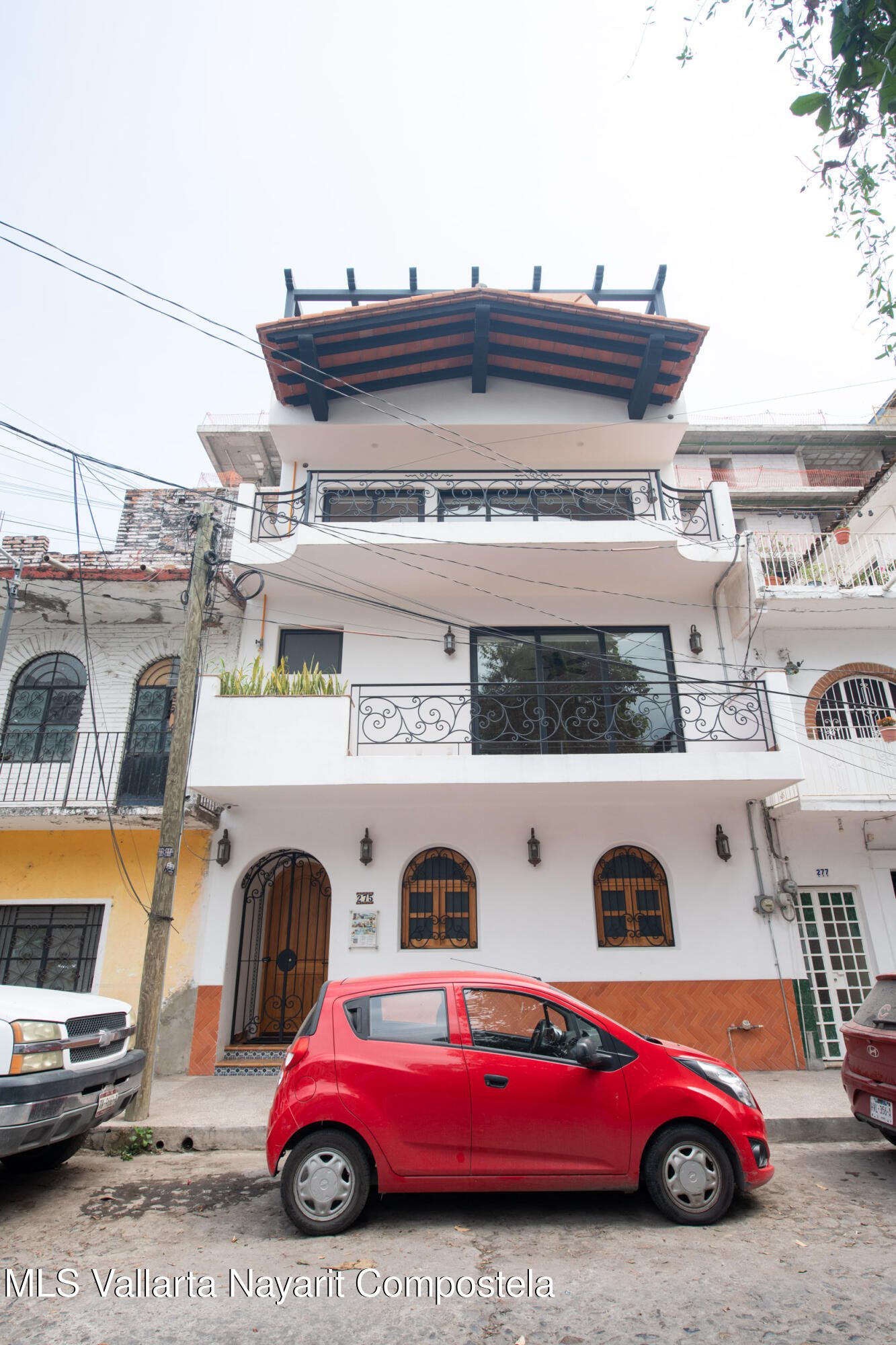 275 Aquiles Serdan, Puerto Vallarta, JALISCO N/A — Emiliano Zapata