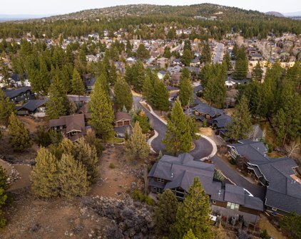 3317 Nw Morningwood  Court, Bend