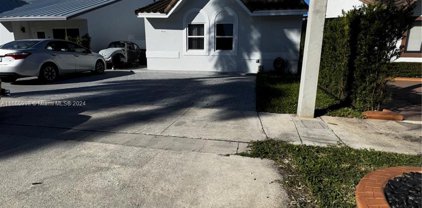 8841 Nw 108th Ln, Hialeah Gardens