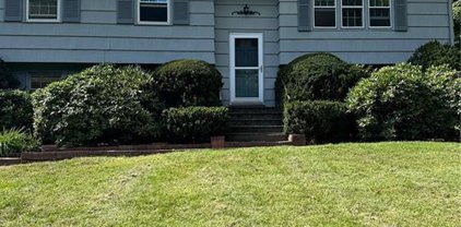 120 Rockwell Road, Bethel