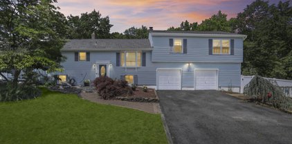 2 Southgate Drive, Howell