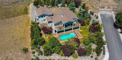 528 Castle Heights Drive, Wenatchee
