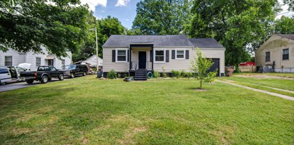 2710 Live Oak Rd, Nashville