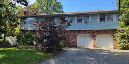 2480 Pine Avenue, Ronkonkoma