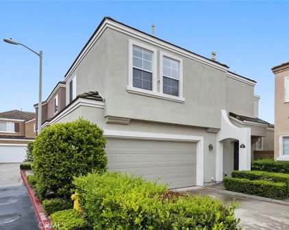 2 Rue Fontaine, Lake Forest