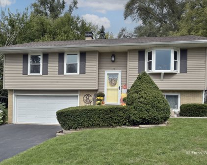178 Hilltop Drive, Lake In The Hills