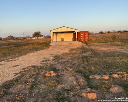 39 County Road 402, Floresville