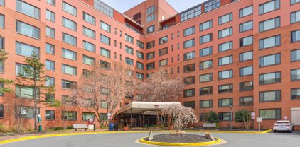 1021 Arlington Blvd Unit #219, Arlington