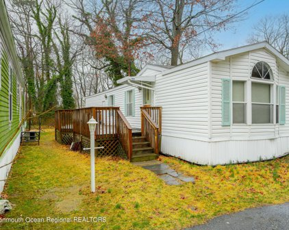 8 Circle Drive, Brick