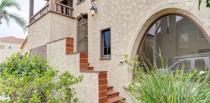 142 Savona, Long Beach