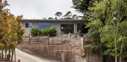 711 Toyon DR, Monterey
