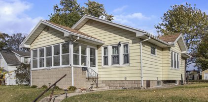 206 Monmoor Avenue, Mishawaka
