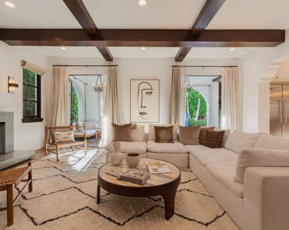 351 N Laurel Ave, Los Angeles