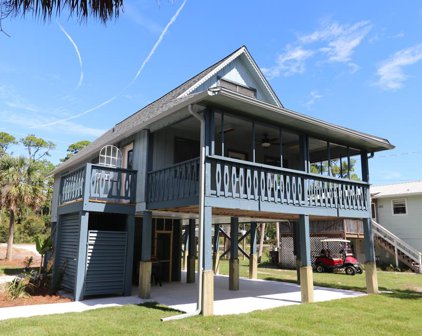 112 S Higgins St, Cape San Blas