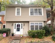 598 Se Salem Woods Se Drive, Marietta image