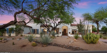 9331 N Fanfol Drive, Paradise Valley