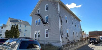 122 Lincoln Avenue, Central Falls
