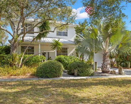 570 11th Street, Palm Harbor
