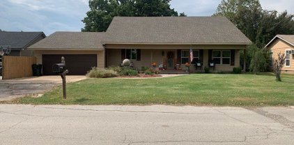 610 S 1st, Madill
