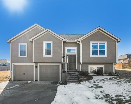 301 NE 193rd Street, Smithville