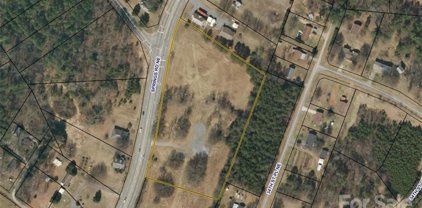 3390 Springs  Road, Hickory